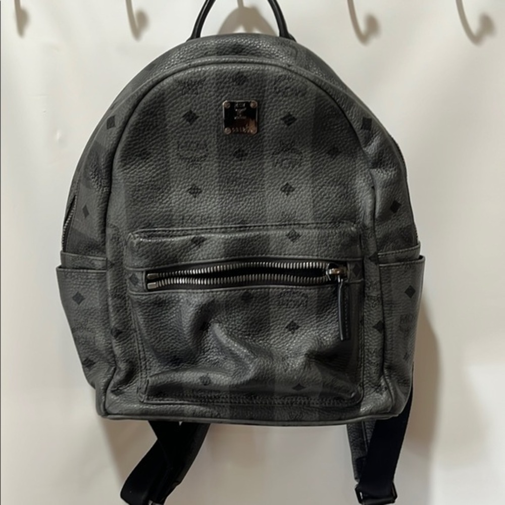 MCM Women's Gray Visetos Leather Stark Backpack COA included